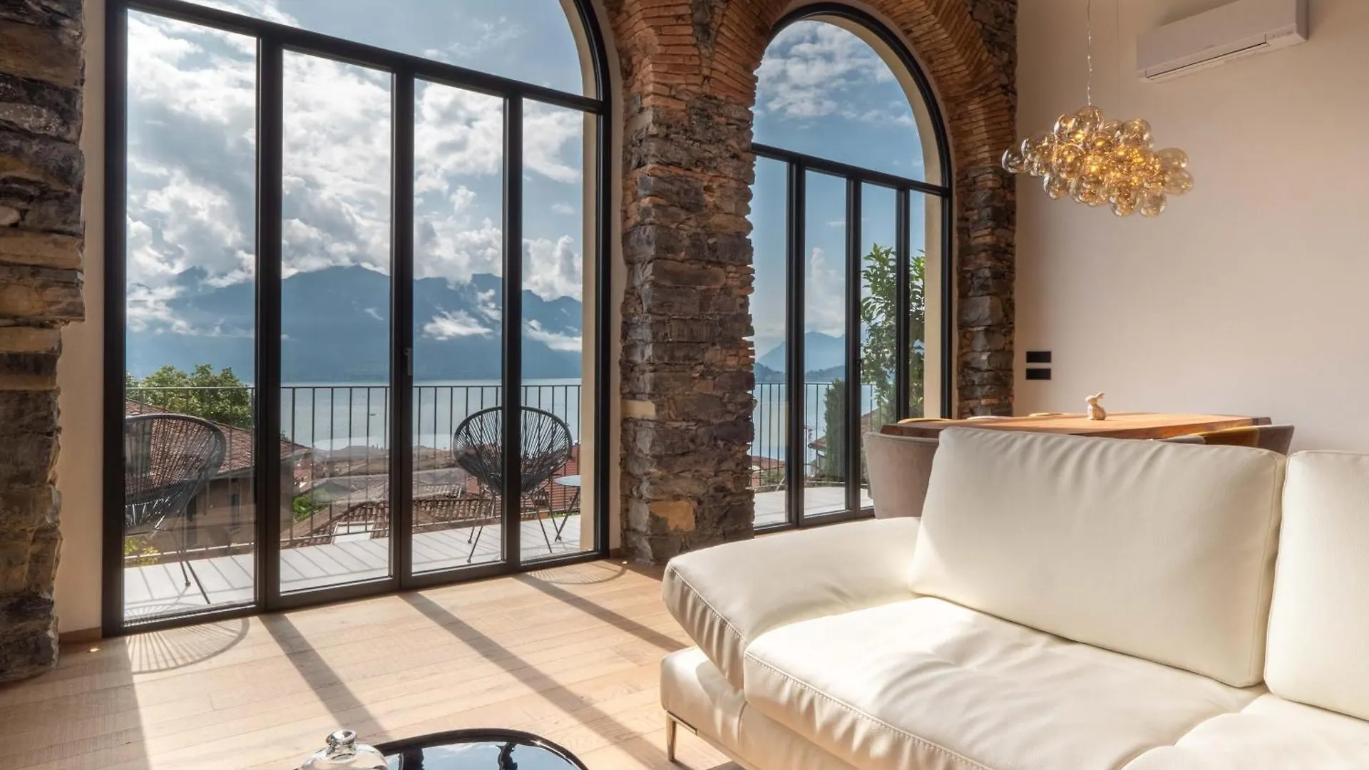 Casa Giorgio Luxury Apartment With Stunning View Menaggio